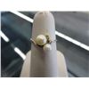 Image 1 : 10KT Yellow Gold - Pearl & Diamond ring