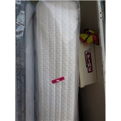 NEW - Queen size Kingsdown mattress, wrapped