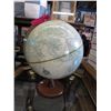 Image 1 : Cram's 12" globe
