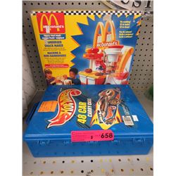 1999 HotWheels carrying case w/ 30 used vehicles