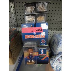 12 Headliners figurines