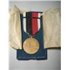 Image 1 : VINTAGE RARE WWII MEDAL WITH RIBBON *1945 ARMY OF OCCUPATION* MEDAL IN ORIGINAL BOX!! MEDAL CAME OUT