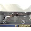 Image 2 : AMERICAN MINT 1/18 1937 STUDEBAKER COUPE EX PICKUP