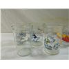 Image 2 : LOT 7 VINTAGE CARTOON GLASSES & MUGS