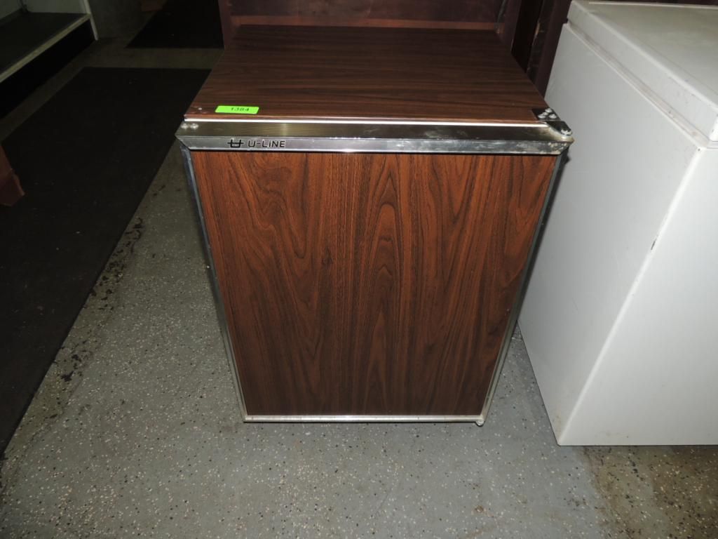 ULINE SMALL FRIDGE WITH ICE MAKER