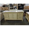 Image 2 : BEAUTIFUL VINTAGE DRESSER WITH MIRROR