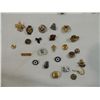 Image 2 : JACKPOT BOX ASSORTED VINTAGE JEWELRY & PINS