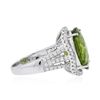 Image 3 : 18KT White Gold 8.53ct Peridot and Diamond Ring