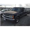 Image 1 : 96 Chevrolet C/K 2500 Series 2 Dr  Extended Cab LB HD - T - DRIVE