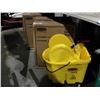 Image 2 : RUBBERMAID COMMERCIAL DOWN PRESS MOP BUCKET