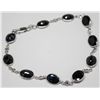 Image 3 : 14KT WHITE GOLD SAPPHIRE (13.90ct) & DIAMOND (0.40ct) BRACELET