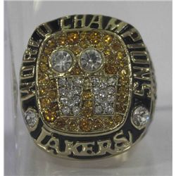 LA LAKERS NBA CHAMPIONSHIP RING SHAQ - REPLICA