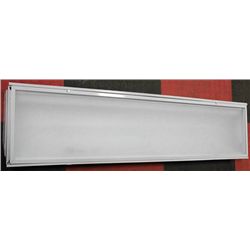 FLUORESCENT LIGHT FIXTURE