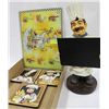 Image 1 : BOX W/CHEF GLASS CUTTING BRD, 3PC CHEF WALL  ART,