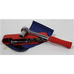 EMERGENCY GLOVE BOX SOCKET SET