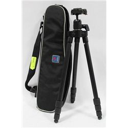 BENRO CAMERA TRI-POD