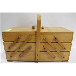 VINTAGE SEWING BOX