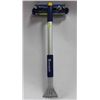 Image 1 : MICHELIN SNOW BRUSH/ICE SCRAPER