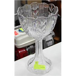 TALL CRYSTAL FRUIT BOWL