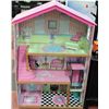 Image 1 : DOLL HOUSE