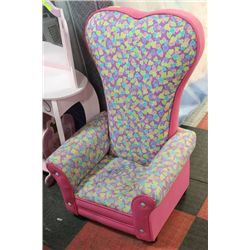 GIRLS PINK HEART DESIGN CUSHIONED CHAIR