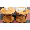 Image 1 : PAIR OF LIGHT OAK SIDE TABLES