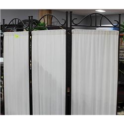 WROUGHT IRON DIVIDER SCREEN