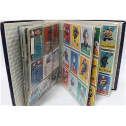 LARGE HOCKEY CARD ALBUM W/ OVER 650 HOCKEY CARDS