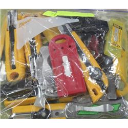 BAG OF UTILITY KNIVES AS THEY COME