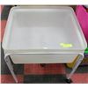 Image 1 : INDOOR/OUTDOOR SAND/WATER TABLE W/ LOCKING WHEELS