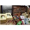 Image 1 : BOX OF MISC ORNAMENTS