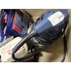 BOX W/ RYOBI ORBITAL SANDER & NEW SANDING DISCS