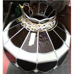 TIFFANY STYLE HANGING LIGHT