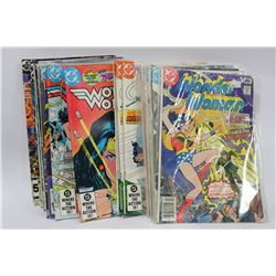 BOX OF 34 VINTAGE WONDER WOMAN COMICS