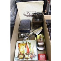 BOX OF VINTAGE & ANTIQUE ITEMS