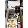 Image 1 : BOX OF VINTAGE & ANTIQUE ITEMS