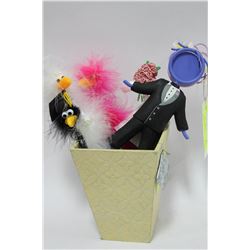 "JUST KIDDING" BRIDAL FIGURES & ACCESSORIES