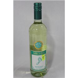 750ML BOTTLE OF BAREFOOT 9% WHITE WINE