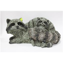 MAMA & BABY RACOON ORNAMENT