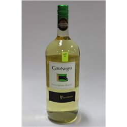 1.5LTR BOTTLE OF GATO NEGRO SAUVIGNON BLANC
