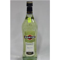 750ml BOTTLE OF MARTINI BIANCO 15%