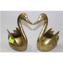 TWO BRASS SWANS