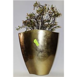 SHOWHOME VASE W ARTIFICIAL FOLIAGE