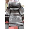 Image 2 : RECLINING BROWN LEATHERETTE CHAIR
