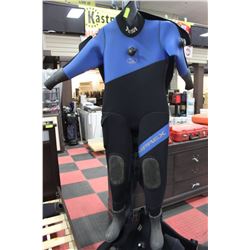 TUSA SCUBA WETSUIT SIZE L