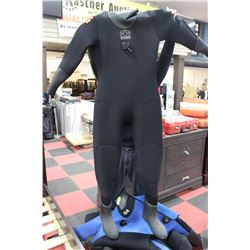 OCEANER SCUBA WETSUIT SIZE M