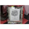 Image 1 : SHOWHOME MIRROR FRAMED FLOWER PICTURE
