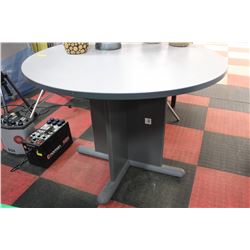 SMALL ROUND SHOWHOME TABLE