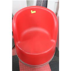 SET OF 2 INDOOR/OUTDOOR RED CHAIRS