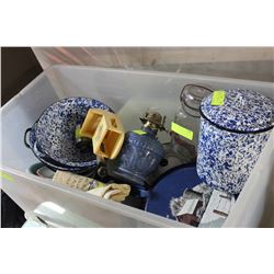 VINTAGE METAL DISHES COLLECTION